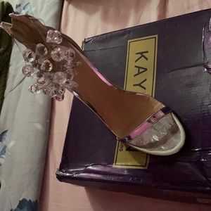 Size 10 fashion nova silver sandal crystal heels
